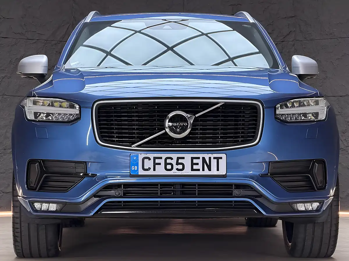 Used 2016 Volvo XC90 R-Design Bursting Blue - Interior and Exterior details 4