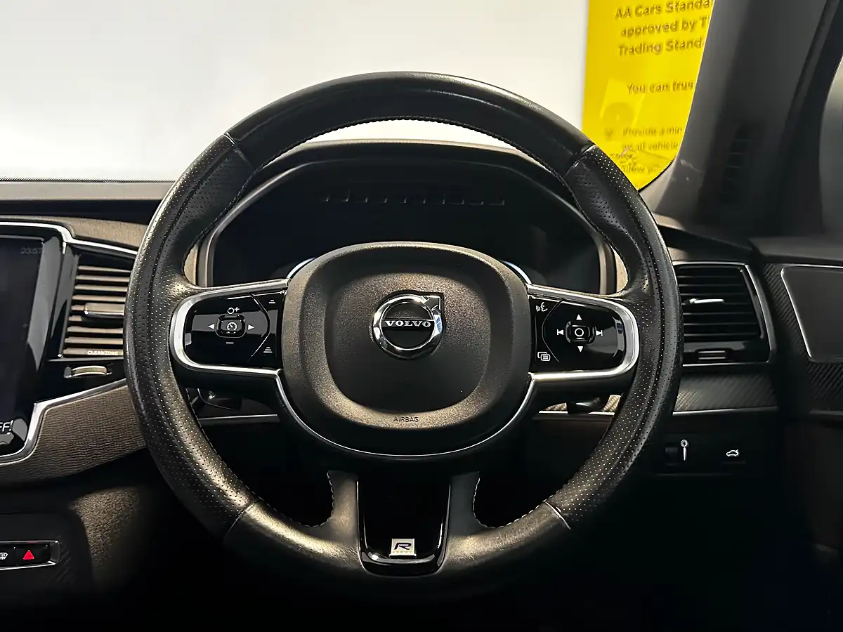 Used 2016 Volvo XC90 R-Design Bursting Blue - Interior and Exterior details 14