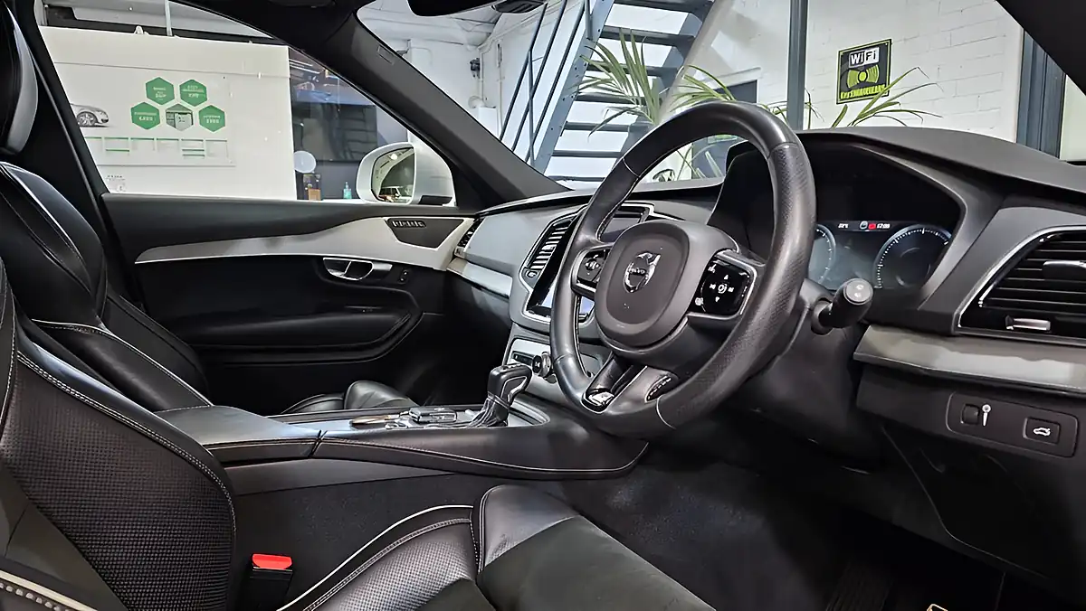 Used 2016 Volvo XC90 R-Design Grey - Interior and Exterior details 14