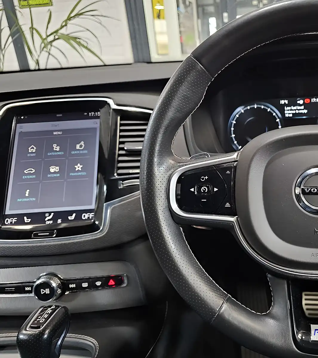 Used 2016 Volvo XC90 R-Design Grey - Interior and Exterior details 15