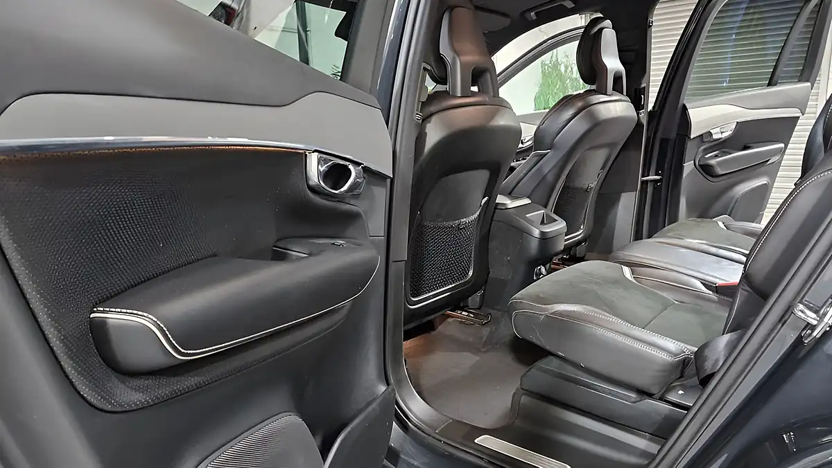 Used 2016 Volvo XC90 R-Design Grey - Interior and Exterior details 19