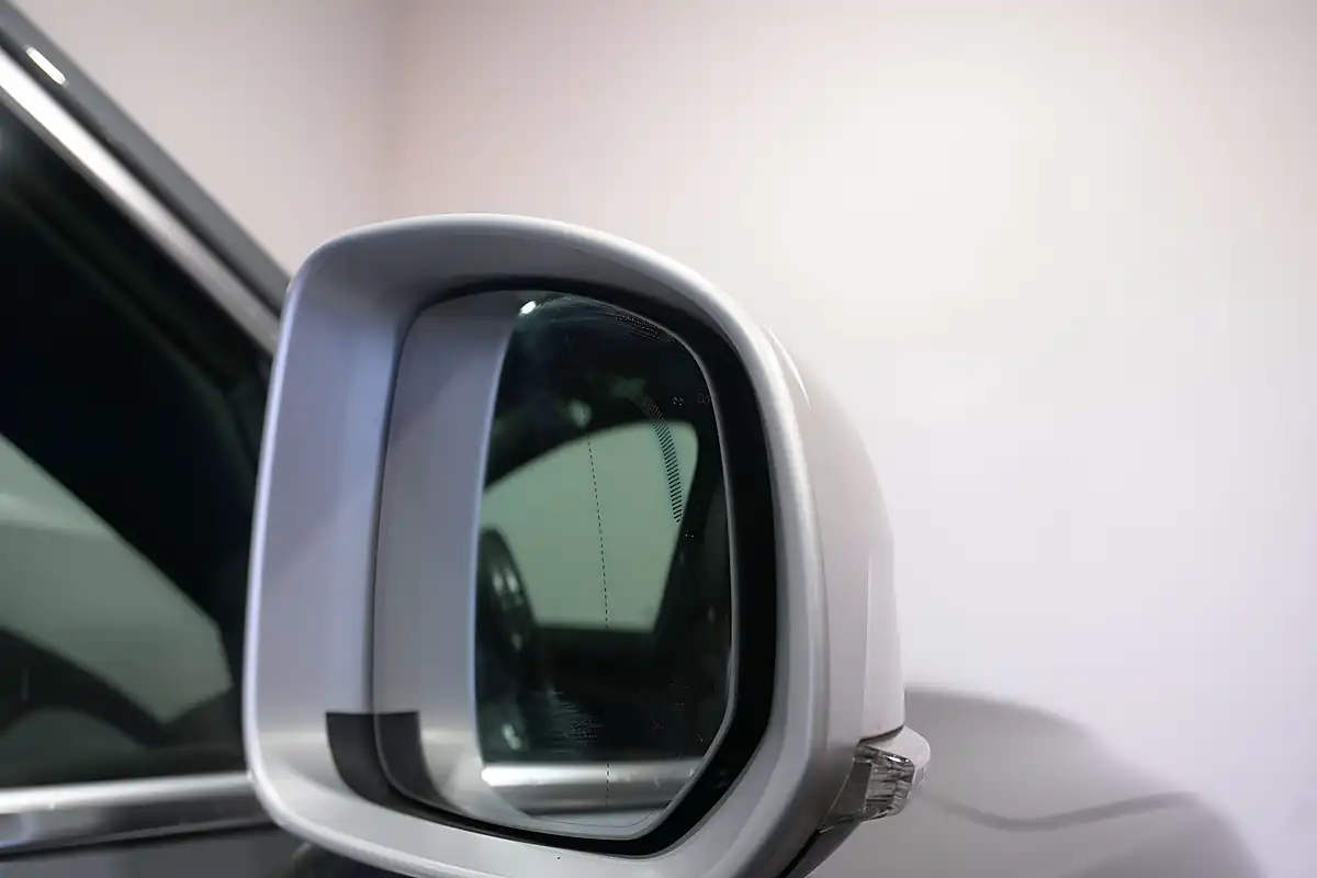 Used 2016 Volvo XC90 R-Design Osmium Grey - Interior and Exterior details 12