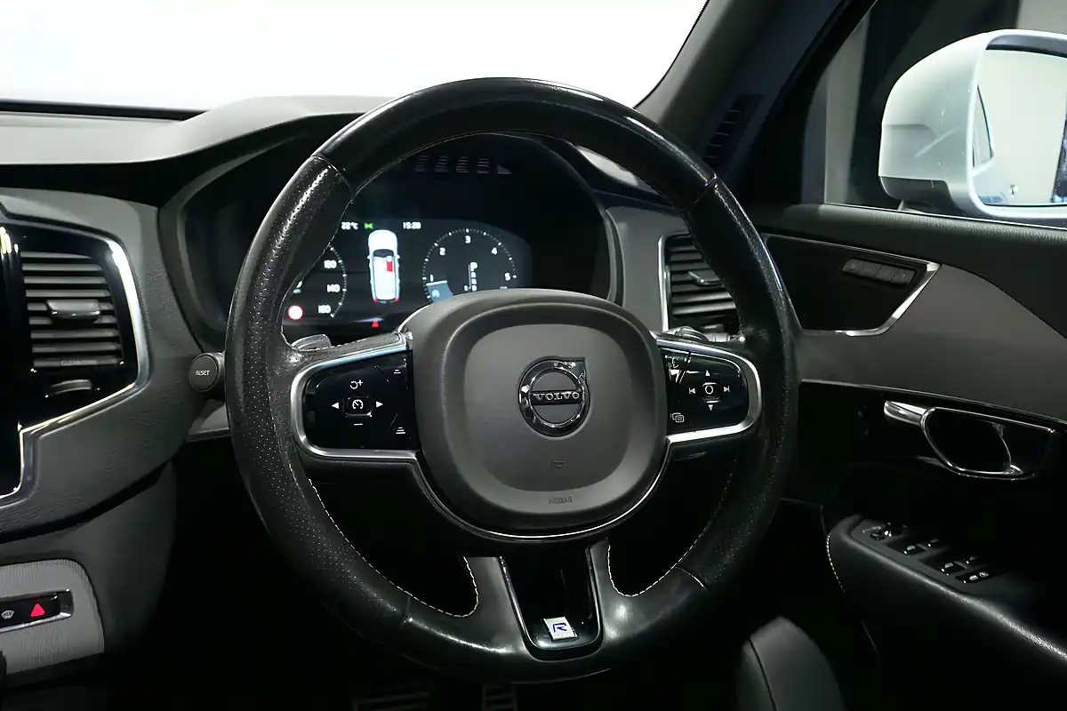 Used 2016 Volvo XC90 R-Design Osmium Grey - Interior and Exterior details 17