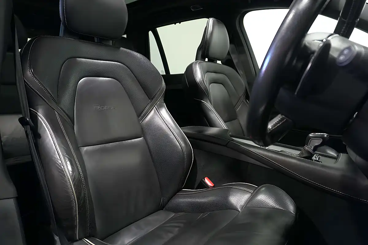 Used 2016 Volvo XC90 R-Design Osmium Grey - Interior and Exterior details 5