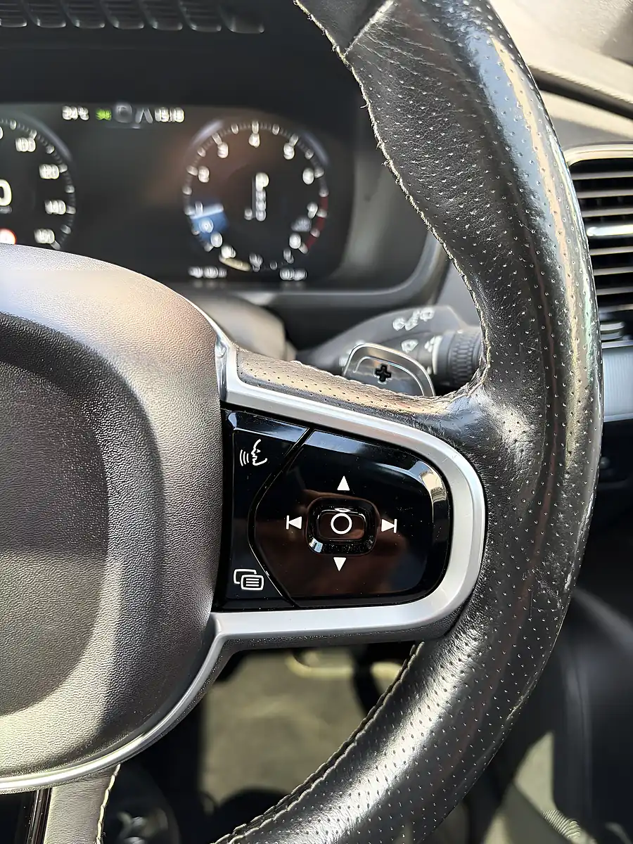 Used 2016 Volvo XC90 R-Design Passion Red - Interior and Exterior details 12
