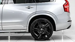 Used 2016 Volvo XC90 R-Design Silver - Interior and Exterior details 12