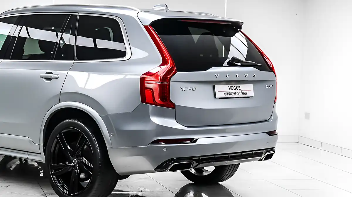 Used 2016 Volvo XC90 R-Design Silver - Interior and Exterior details 13
