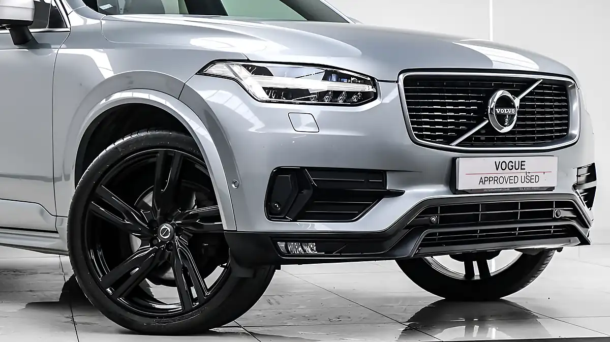 Used 2016 Volvo XC90 R-Design Silver - Interior and Exterior details 4