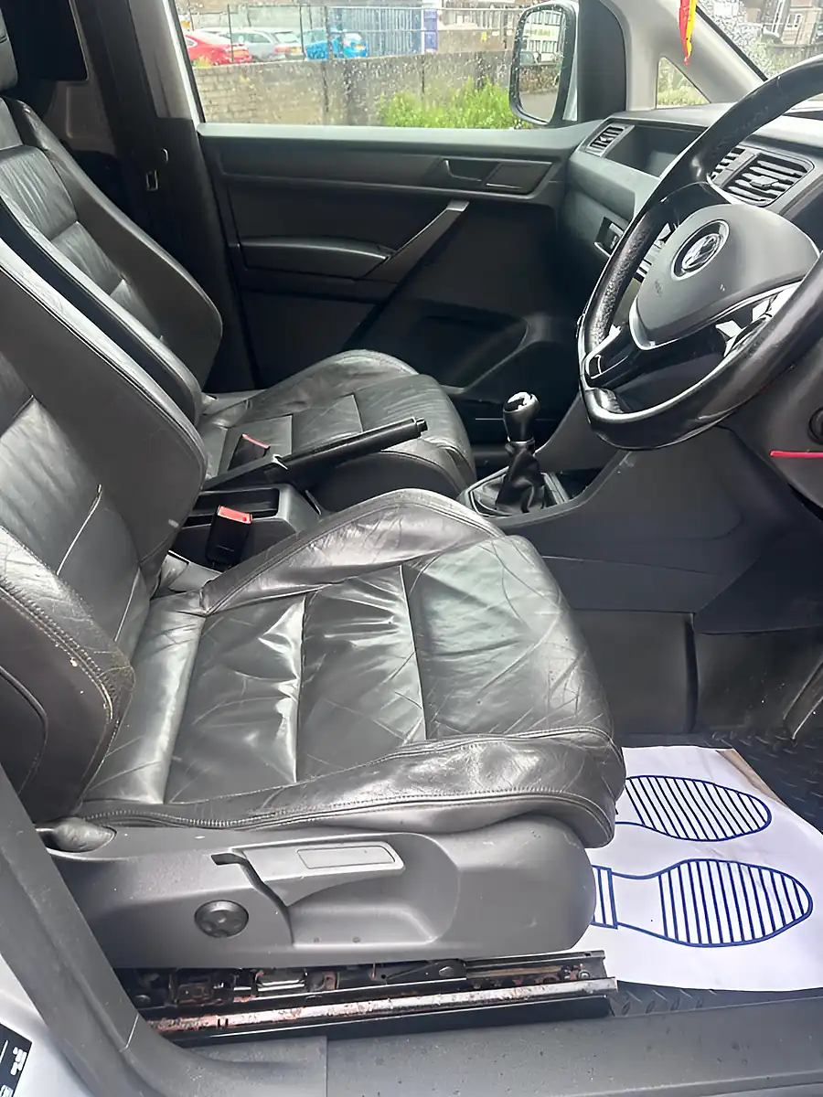 Used 2016 Vw Caddy Trendline Silver - Interior and Exterior details 10