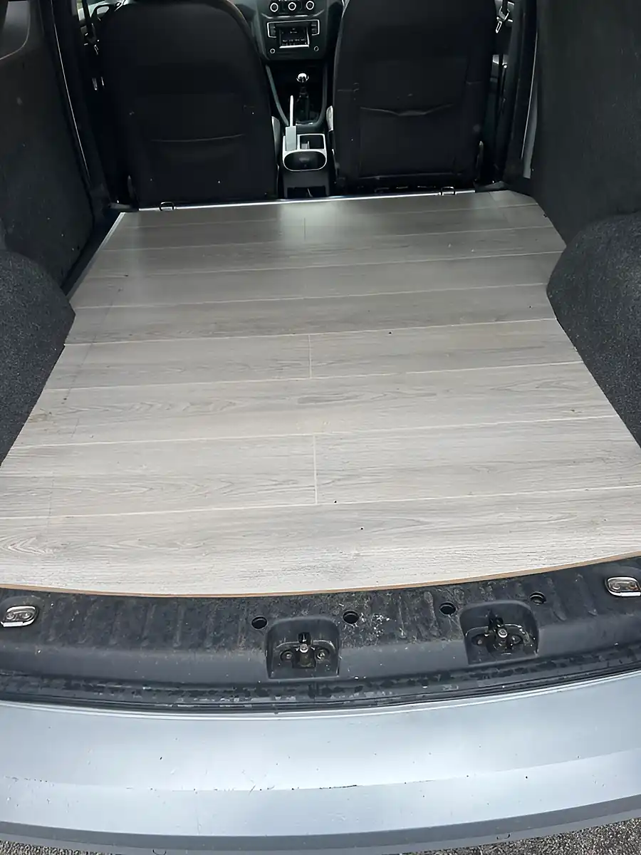 Used 2016 Vw Caddy Trendline Silver - Interior and Exterior details 13
