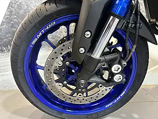 Used 2016 Yamaha MT-09 Blue and Silver Metallic - Interior and Exterior details 19