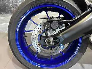 Used 2016 Yamaha MT-09 Blue and Silver Metallic - Interior and Exterior details 9