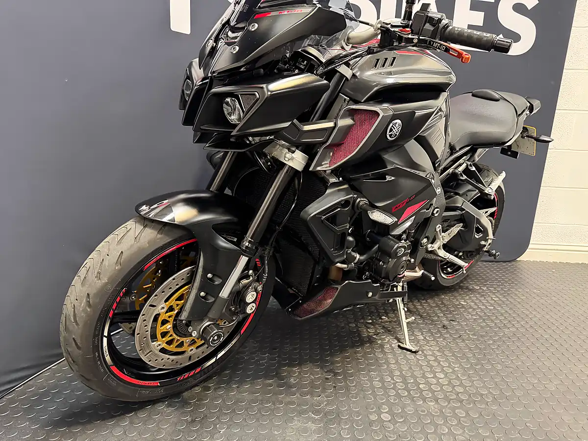 Used 2016 Yamaha MT-10 - Interior and Exterior details 16