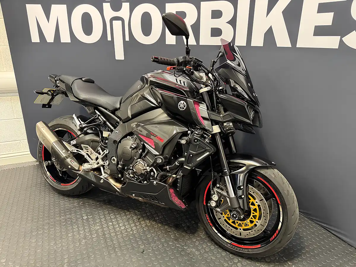 Used 2016 Yamaha MT-10 - Interior and Exterior details 5