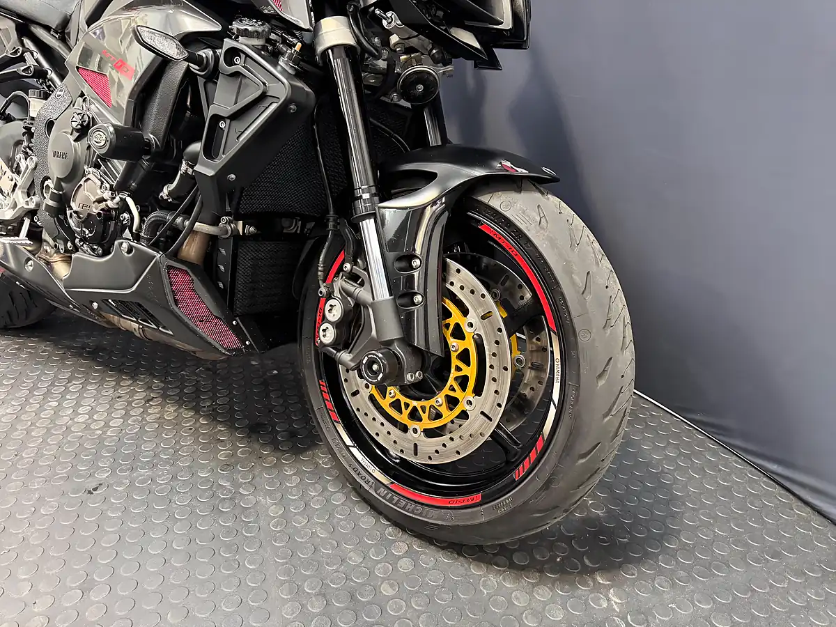 Used 2016 Yamaha MT-10 - Interior and Exterior details 7