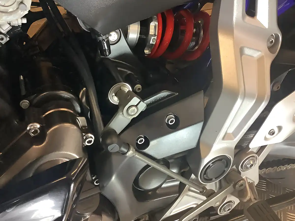 Used 2016 Yamaha Mt Abs Silver - Interior and Exterior details 14