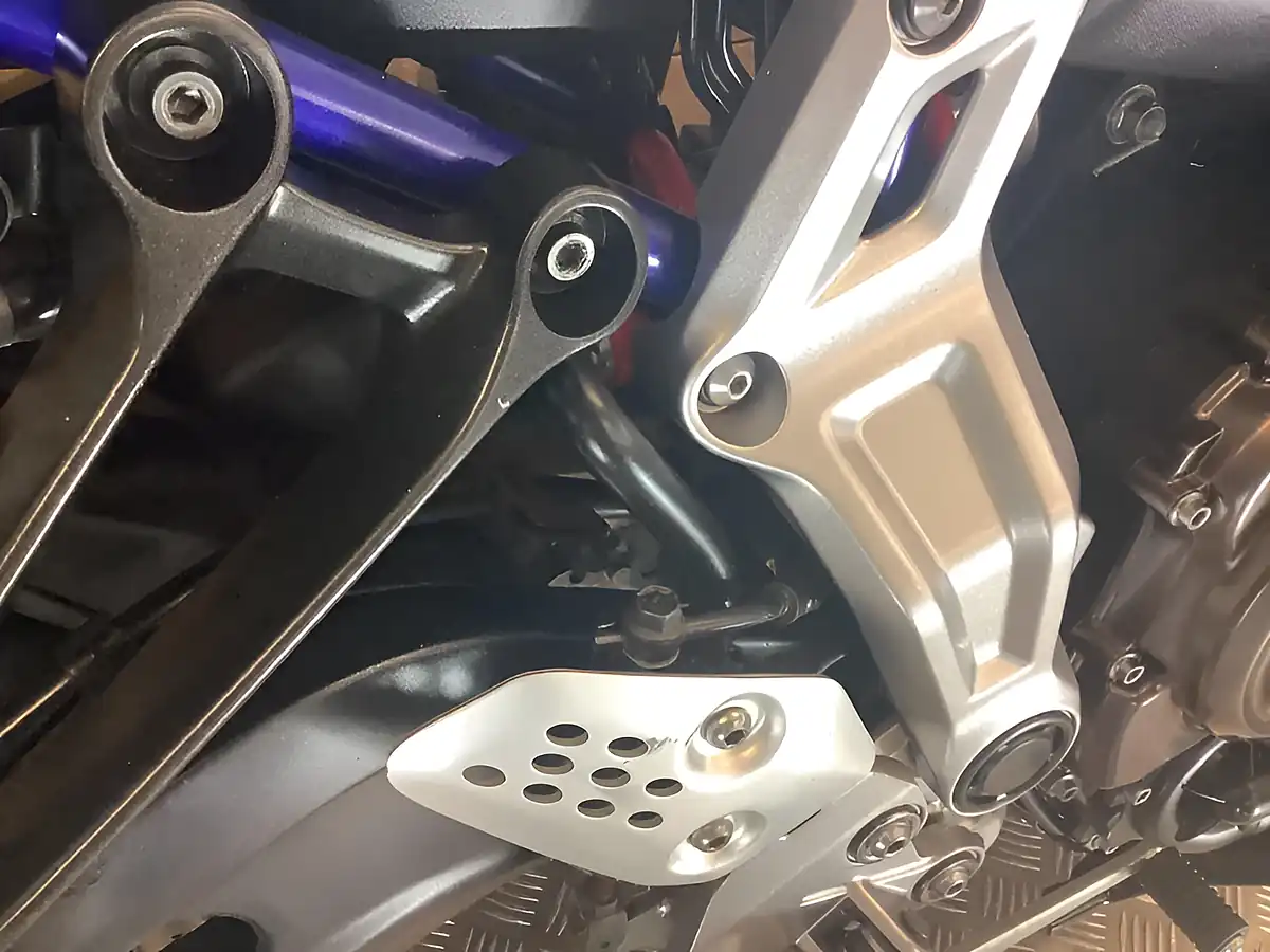 Used 2016 Yamaha Mt Abs Silver - Interior and Exterior details 16