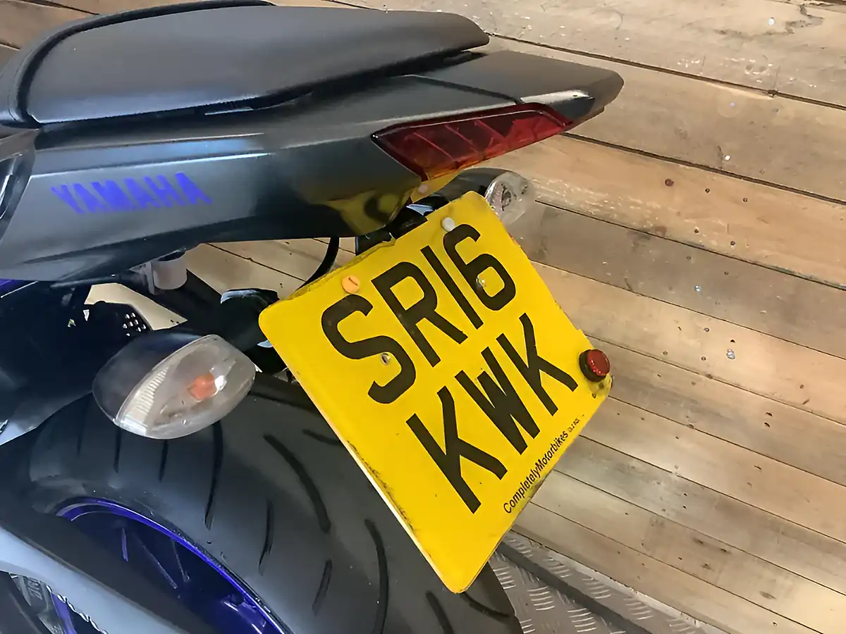 Used 2016 Yamaha Mt Abs Silver - Interior and Exterior details 18