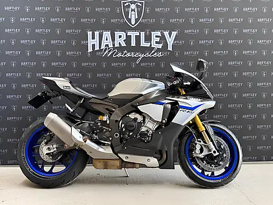 2016 Yamaha R1M 1000