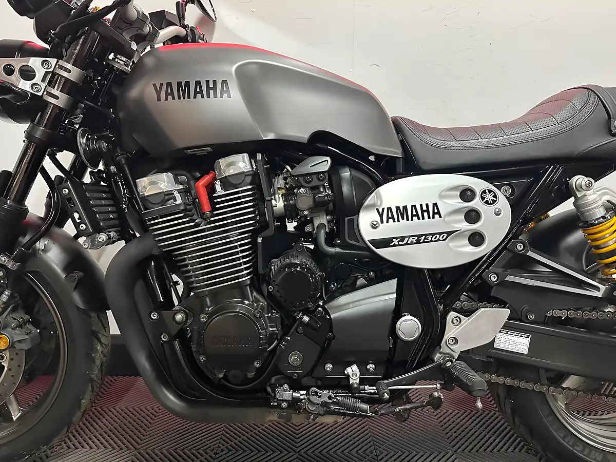 Used 2016 Yamaha XJR1300 Grey - Interior and Exterior details 14
