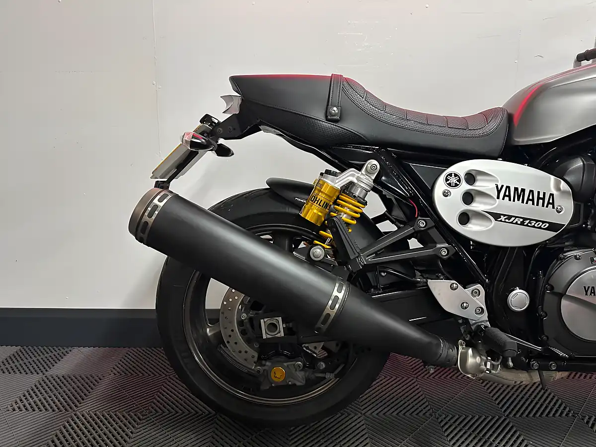 Used 2016 Yamaha XJR1300 Grey - Interior and Exterior details 8