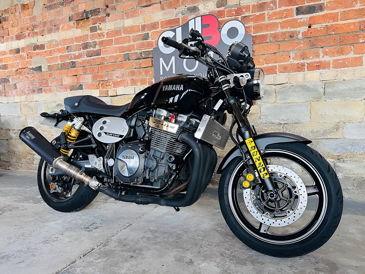 Used 2016 Yamaha XJR1300 Retro Black - Interior and Exterior details 3