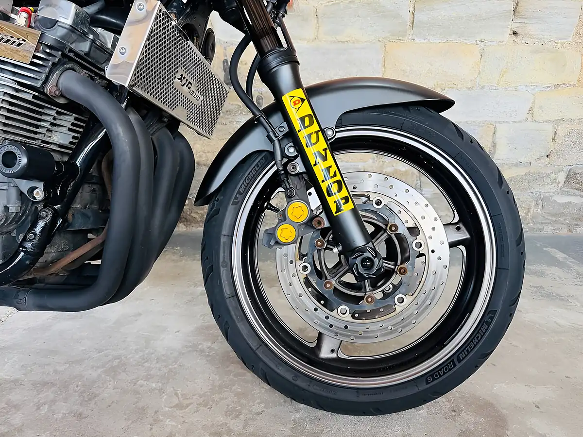 Used 2016 Yamaha XJR1300 Retro Black - Interior and Exterior details 5