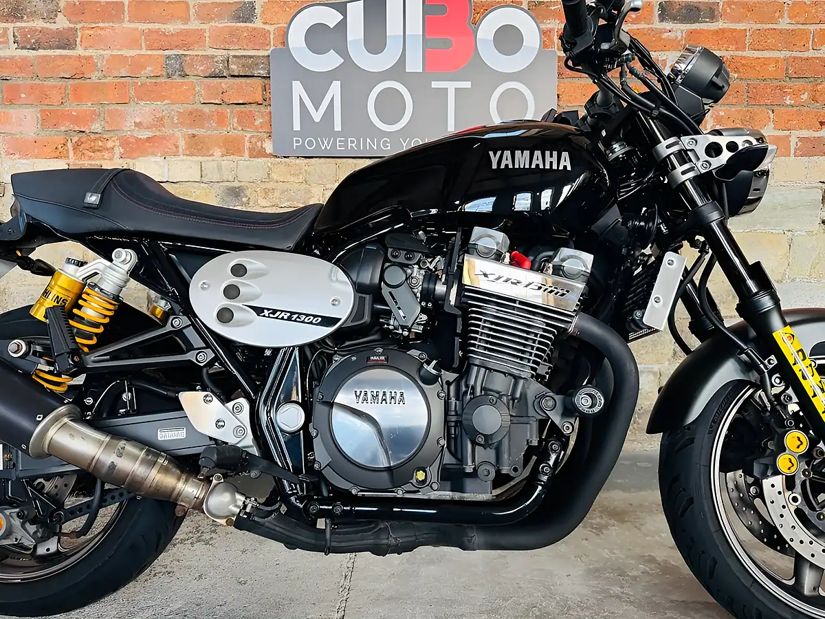 Used 2016 Yamaha XJR1300 Retro Black - Interior and Exterior details 7