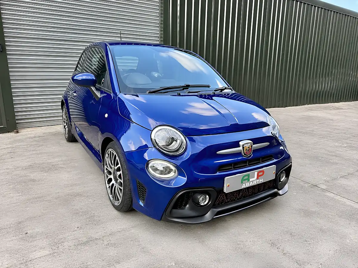 Used 2017 Abarth 595 Blue - Interior and Exterior details 20