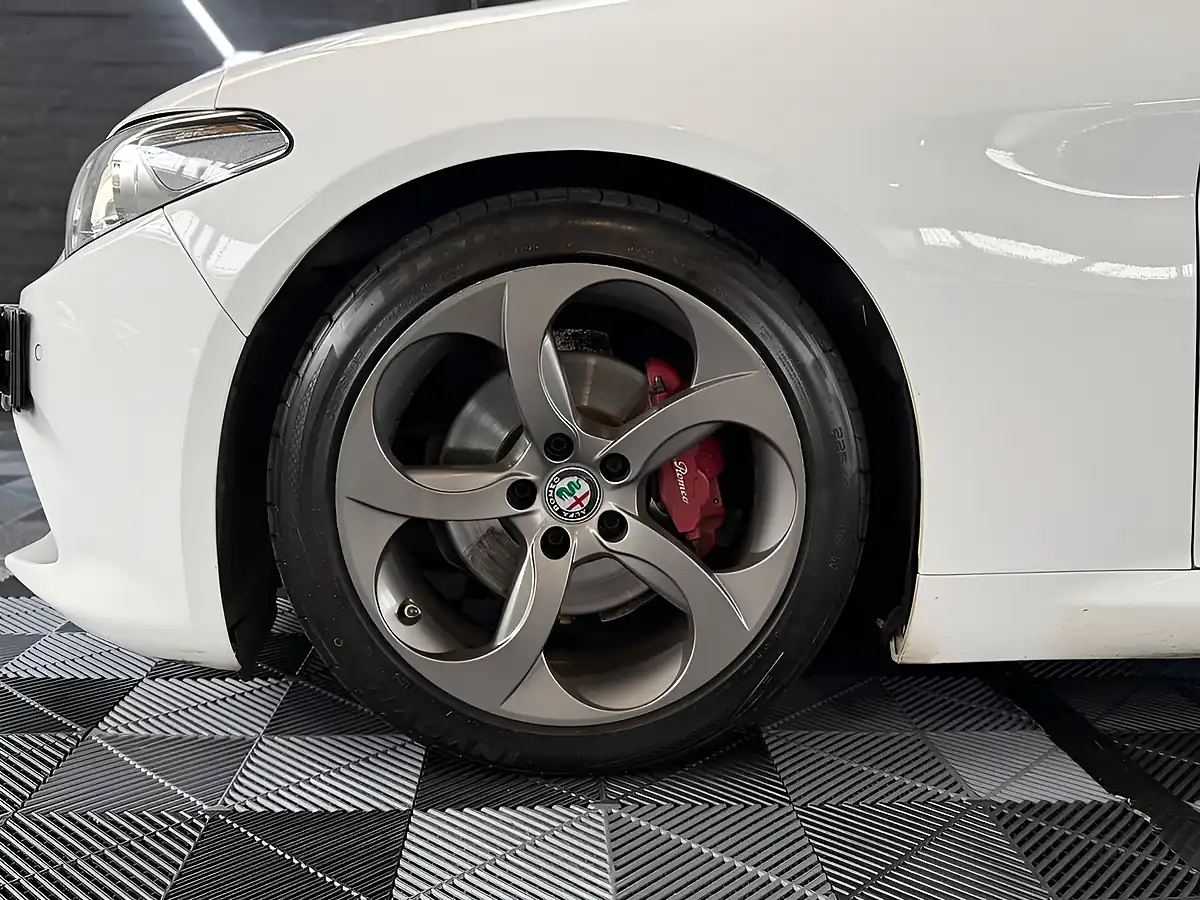 Used 2017 Alfa Romeo Giulia Speciale White - Interior and Exterior details 9