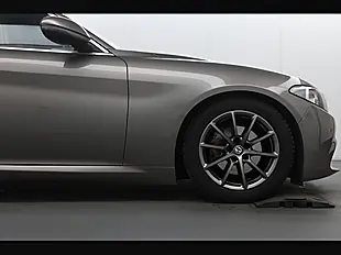 Used 2017 Alfa Romeo Giulia Tecnica Beige - Interior and Exterior details 18