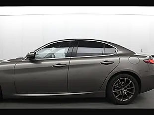 Used 2017 Alfa Romeo Giulia Tecnica Beige - Interior and Exterior details 4