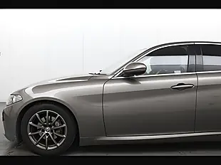 Used 2017 Alfa Romeo Giulia Tecnica Beige - Interior and Exterior details 7