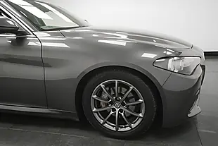 Used 2017 Alfa Romeo Giulia Tecnica Vesuvio Grey - Interior and Exterior details 4