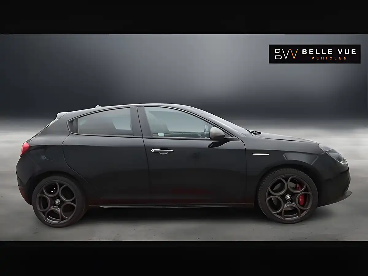 Used 2017 Alfa Romeo Giulietta Speciale Alfa Black - Interior and Exterior details 2