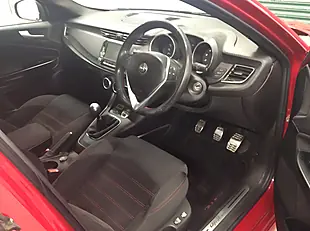 Used 2017 Alfa Romeo Giulietta Speciale Red - Interior and Exterior details 10