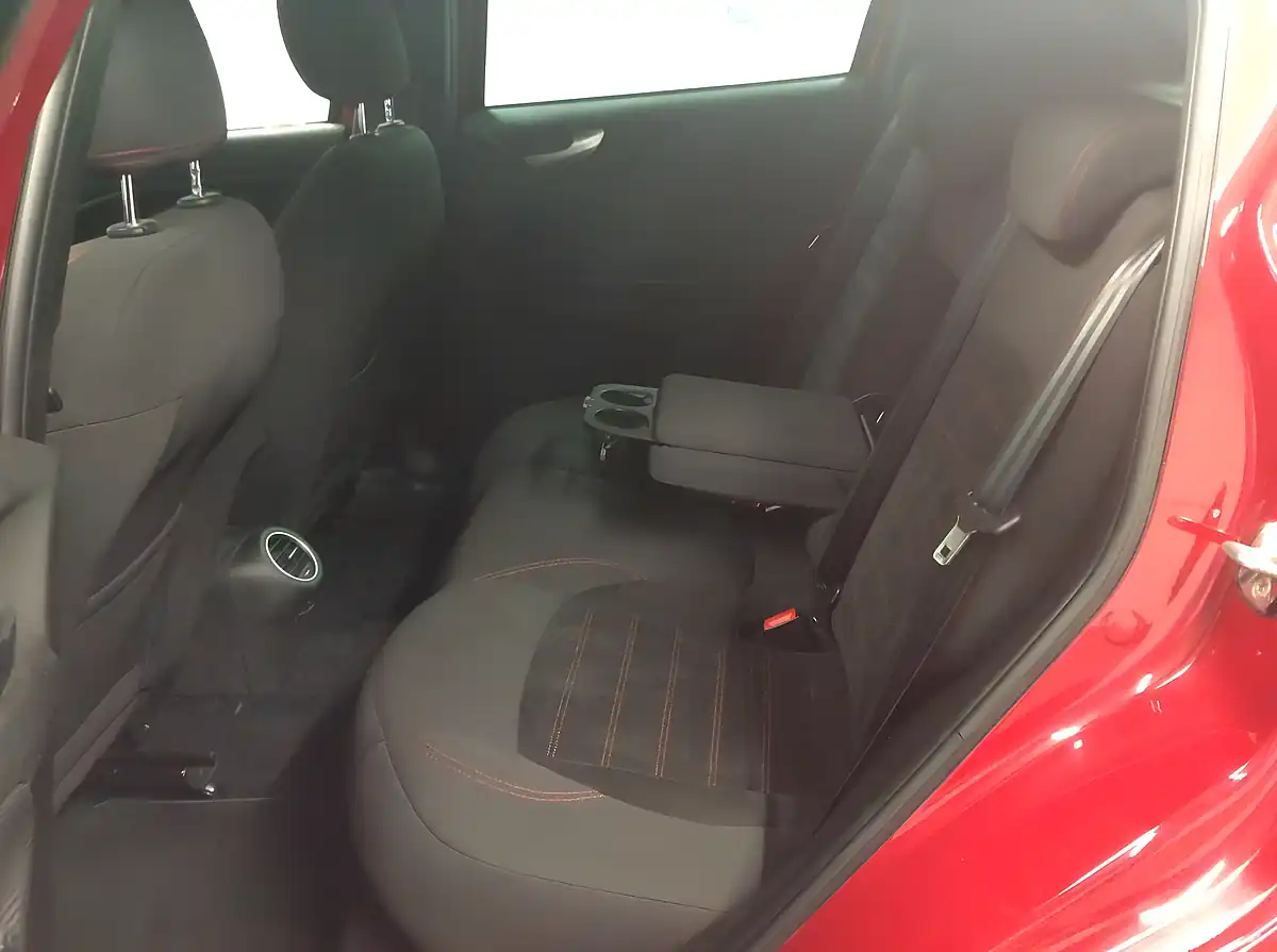 Used 2017 Alfa Romeo Giulietta Speciale Red - Interior and Exterior details 19