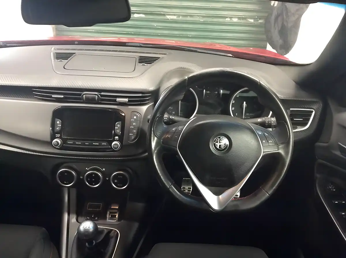 Used 2017 Alfa Romeo Giulietta Speciale Red - Interior and Exterior details 20