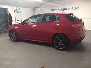 Used 2017 Alfa Romeo Giulietta Speciale Red - Interior and Exterior details 7