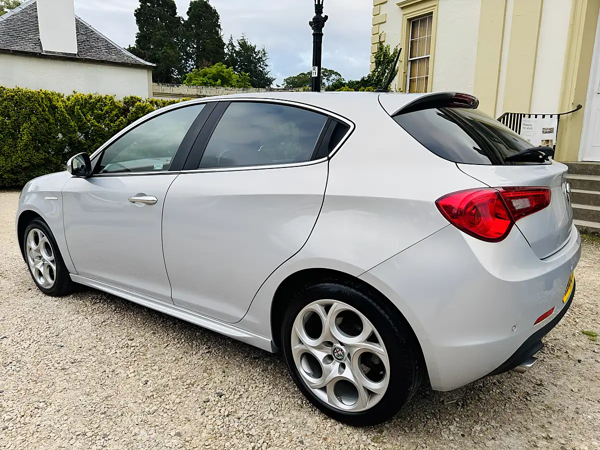 Used 2017 Alfa Romeo Giulietta Super Limited Edition Silver - Interior and Exterior details 3
