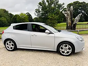 Used 2017 Alfa Romeo Giulietta Super Limited Edition Silver - Interior and Exterior details 9