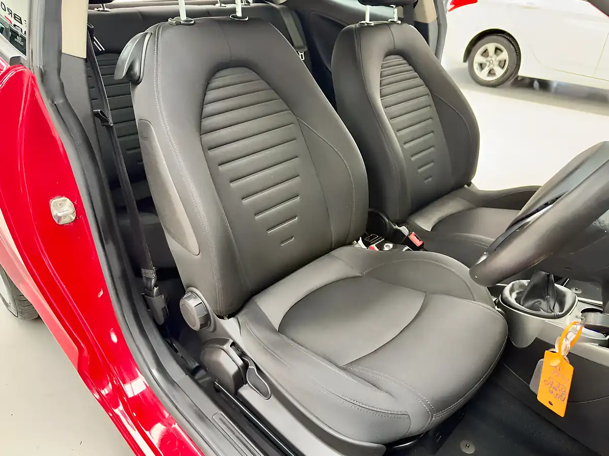 Used 2017 Alfa Romeo Mito Tecnosilk Red - Interior and Exterior details 17