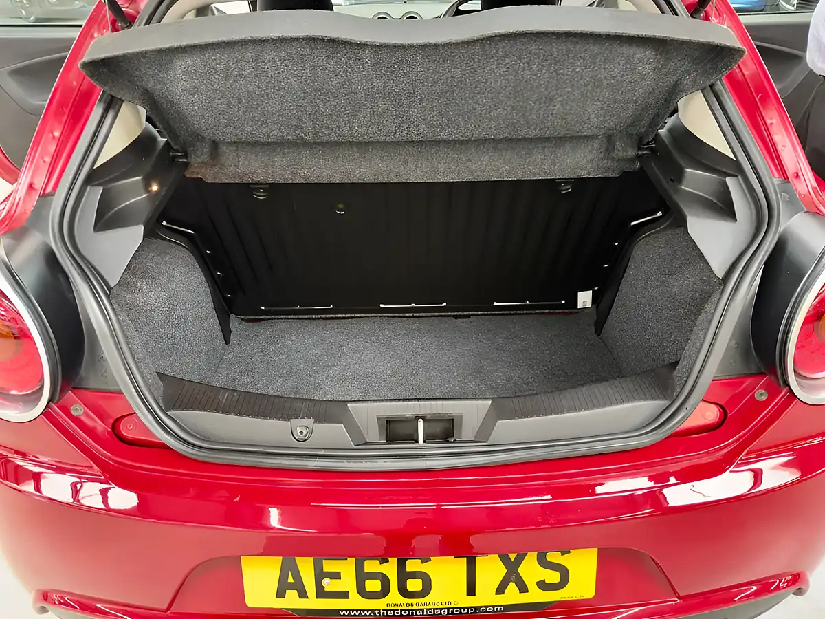 Used 2017 Alfa Romeo Mito Tecnosilk Red - Interior and Exterior details 19