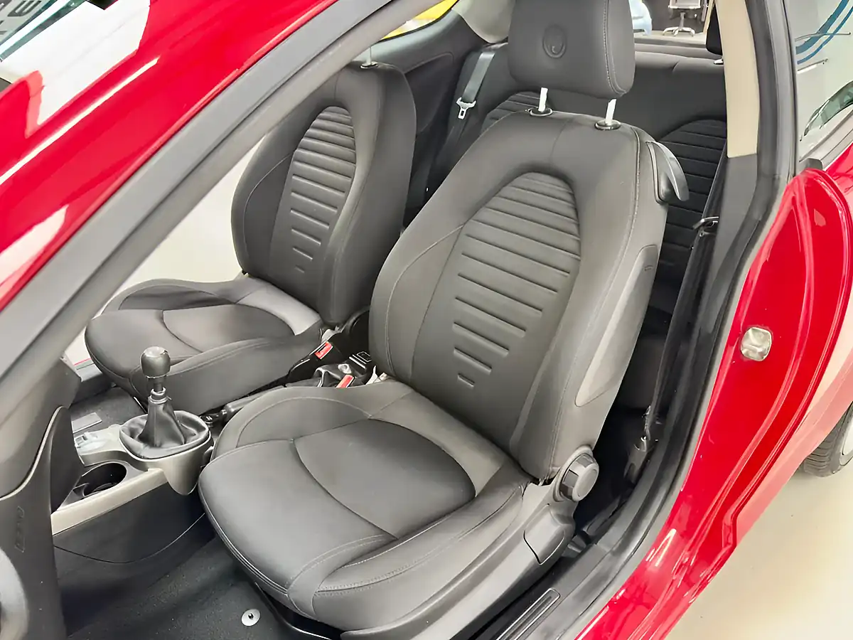 Used 2017 Alfa Romeo Mito Tecnosilk Red - Interior and Exterior details 20