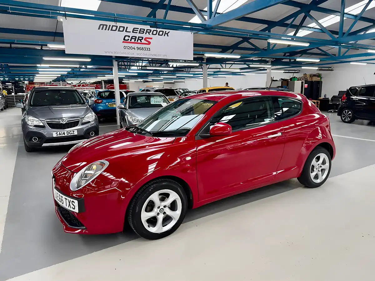 Used 2017 Alfa Romeo Mito Tecnosilk Red - Interior and Exterior details 5