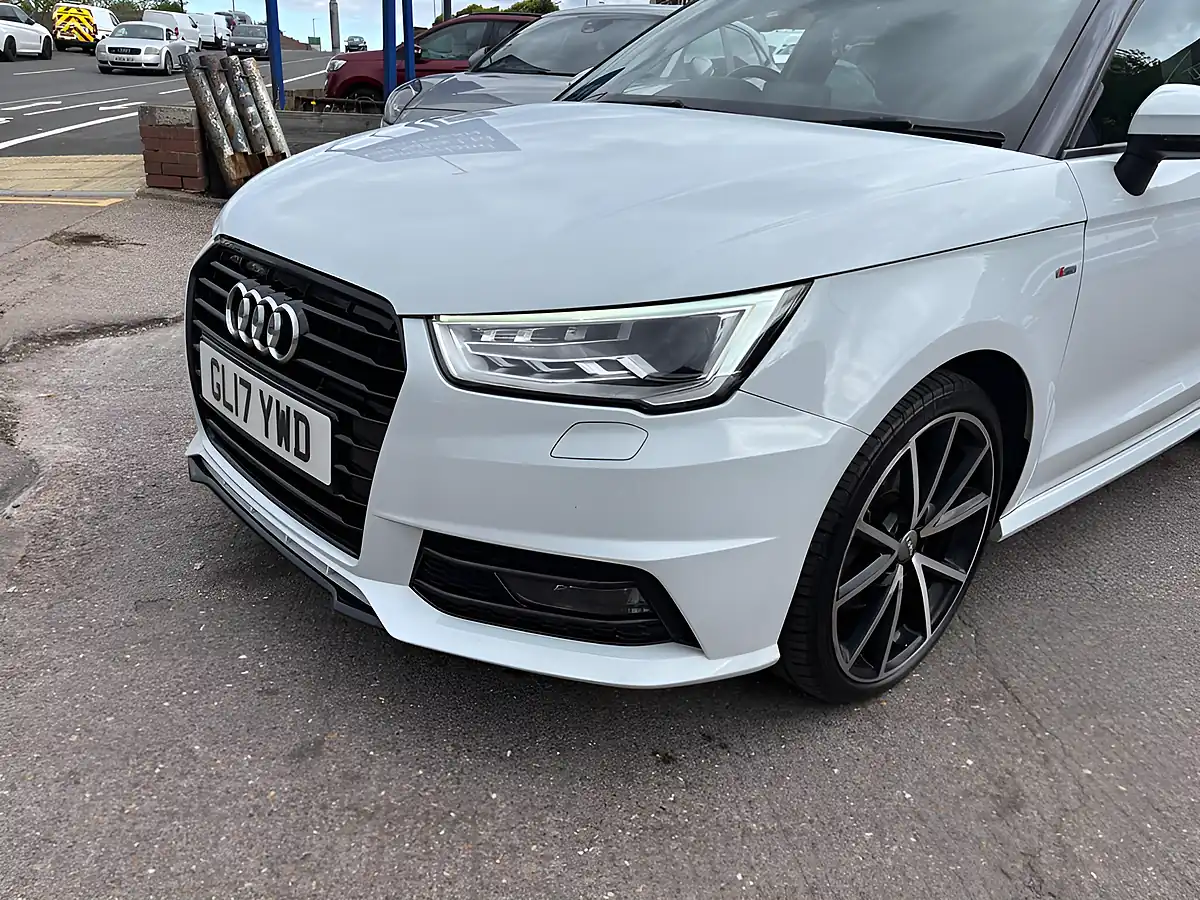 Used 2017 Audi A1 Black Edition White - Interior and Exterior details 9