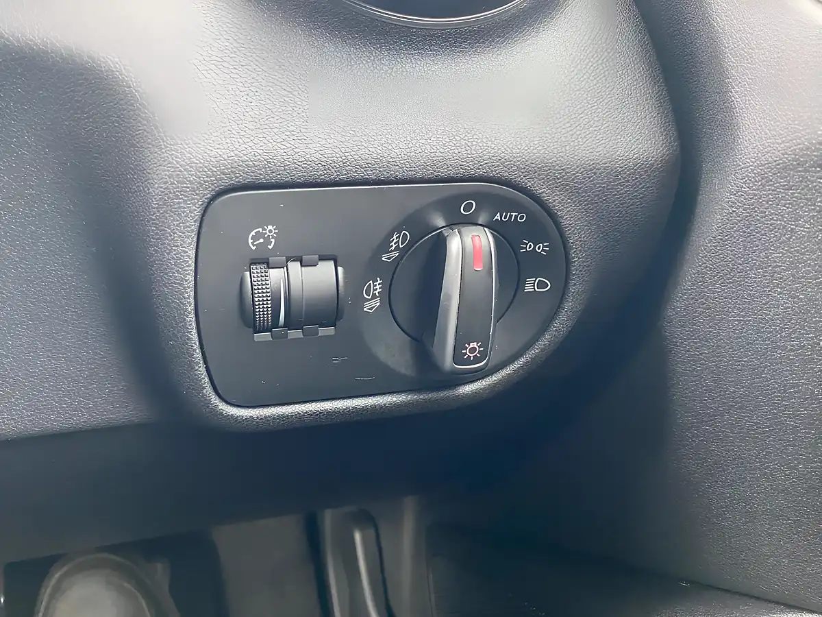 Used 2017 Audi A1 S Line White - Interior and Exterior details 12