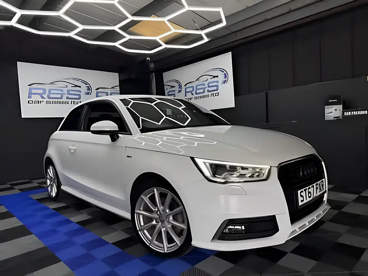 Used 2017 Audi A1 S Line White - Front View