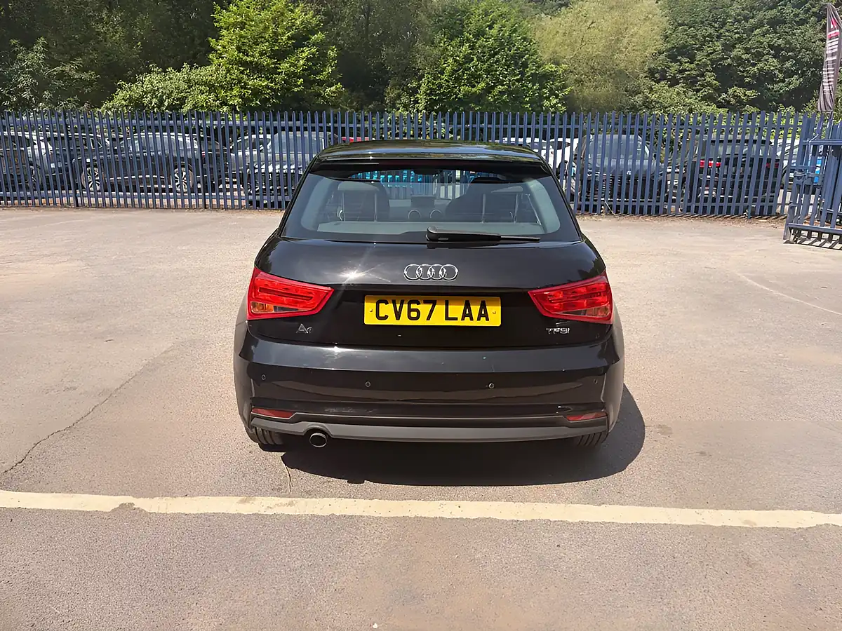 Used 2017 Audi A1 Se Black - Interior and Exterior details 11