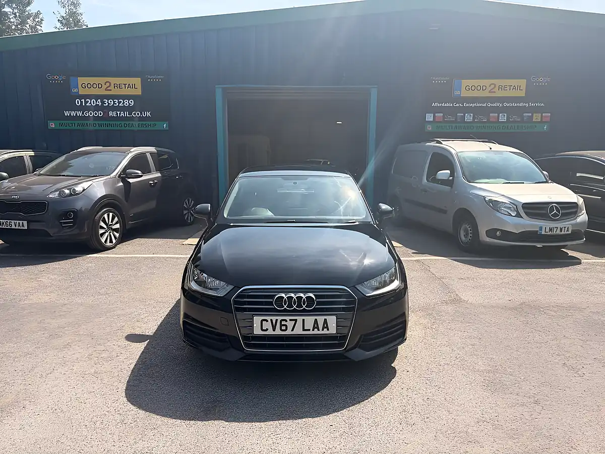 Used 2017 Audi A1 Se Black - Interior and Exterior details 6